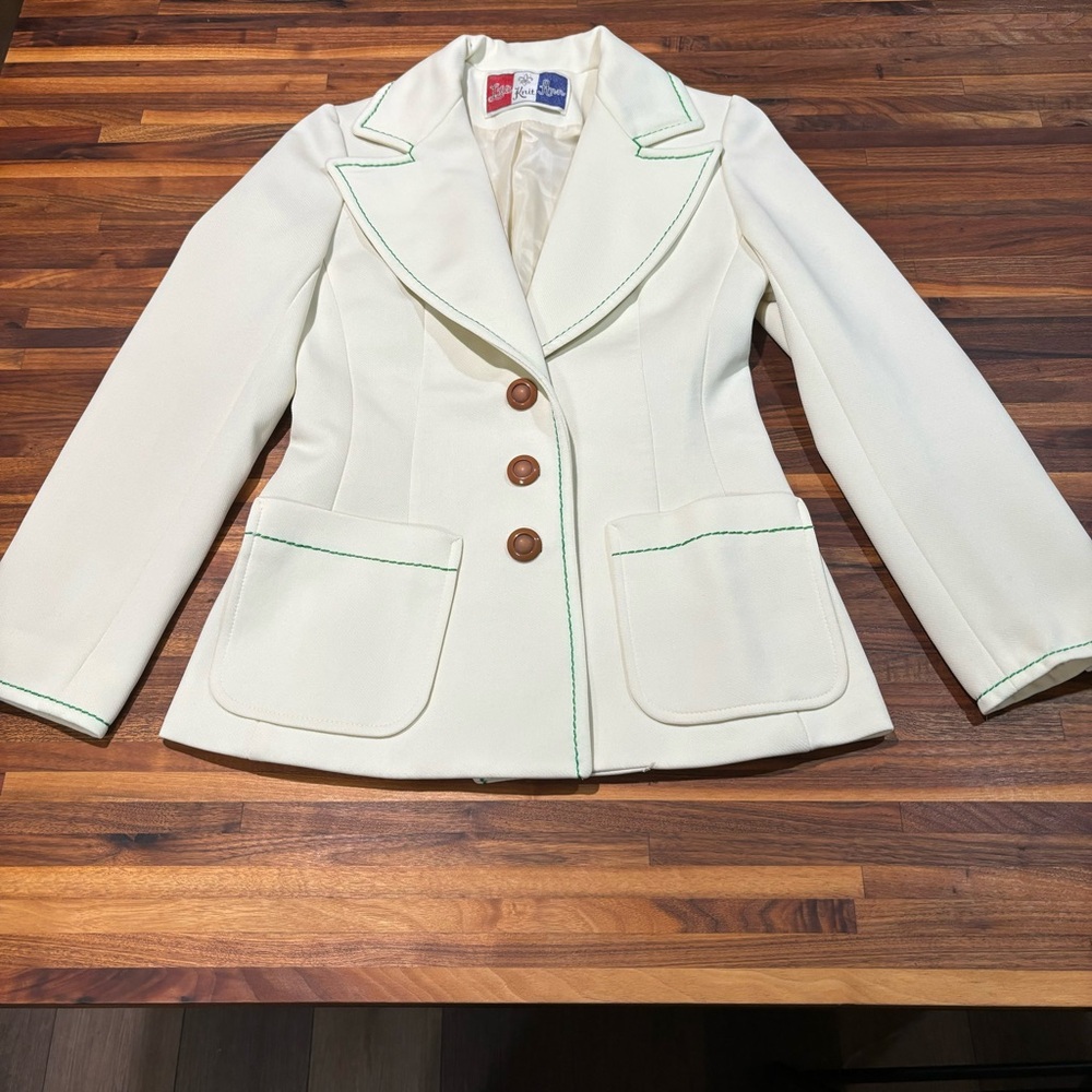 Lilli Ann Knit Off White & Green stitch blazer.  Vintage 60s